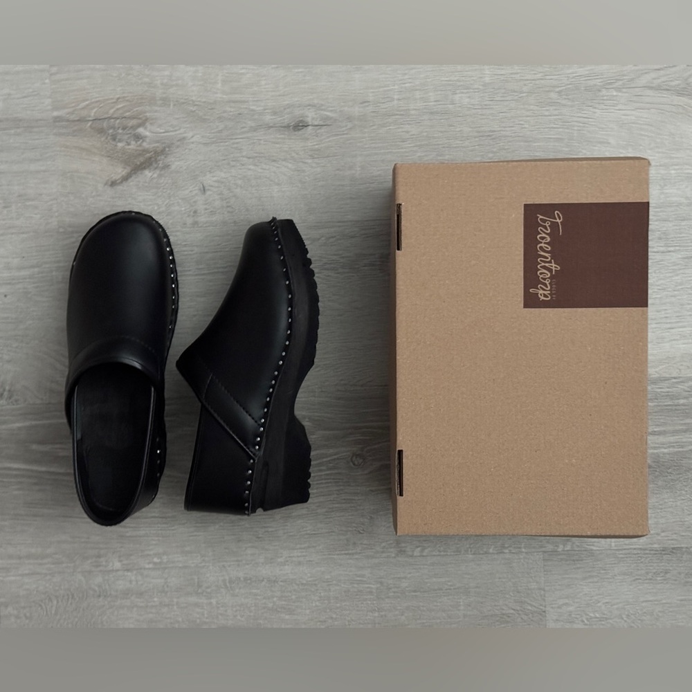 Brand New Troentorp Women’s Black Clogs Size 38 EU
